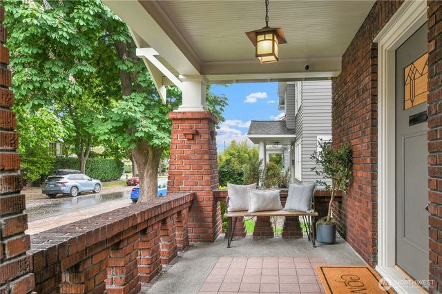 110 Smith Street, Seattle, WA 98109
