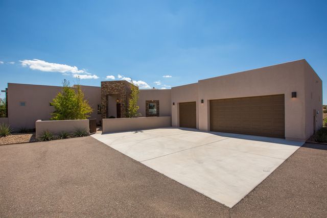 7 Anasazi Meadows Court, Placitas, NM 87043