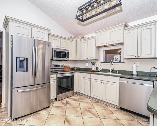 11485 PEACOCK CREEK Road, Glen St. Mary, FL 32040