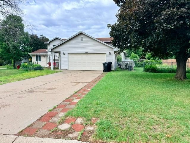 8234 109th Place N, Champlin, MN 55316