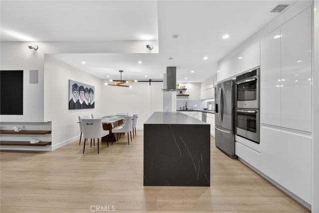 10433 Wilshire Boulevard 202, Los Angeles, CA 90024