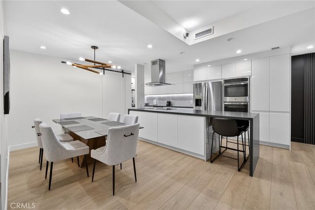 10433 Wilshire Boulevard 202, Los Angeles, CA 90024