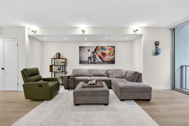 10433 Wilshire Boulevard 202, Los Angeles, CA 90024