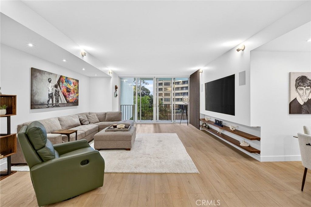 10433 Wilshire Boulevard 202, Los Angeles, CA 90024