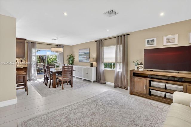 3613 Starboard Ave, Cooper City, FL 33026