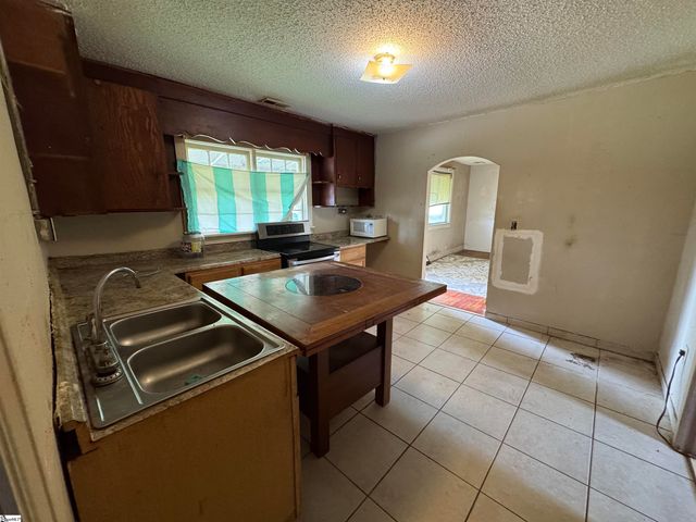 238 Abner Creek Road, Greer, SC 29651