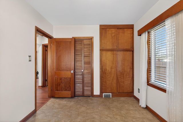 815 Byron Avenue, Waterloo, IA 50702
