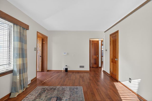 815 Byron Avenue, Waterloo, IA 50702