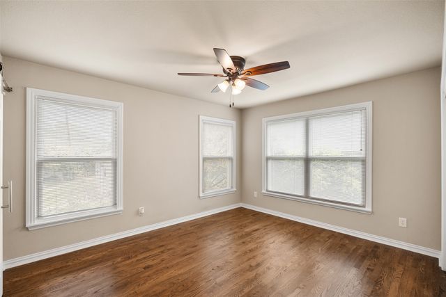 936 N Buckner Boulevard, Dallas, TX 75218