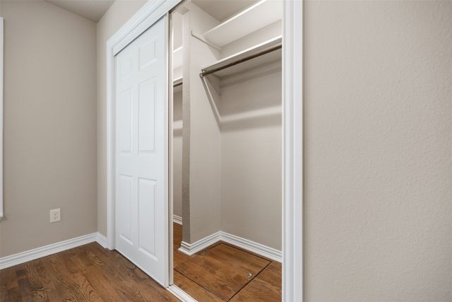 936 N Buckner Boulevard, Dallas, TX 75218