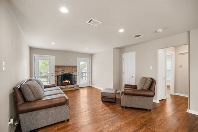 936 N Buckner Boulevard, Dallas, TX 75218