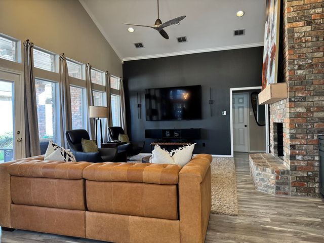 4600 Meadowwood Court, Midland, TX 79705