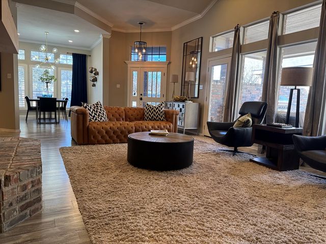 4600 Meadowwood Court, Midland, TX 79705