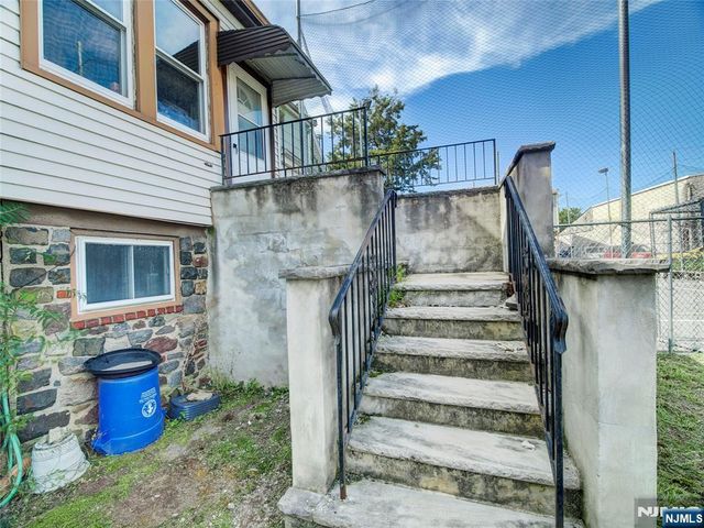 515 Monroe Street, Orange, NJ 07050