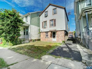 515 Monroe Street, Orange, NJ 07050