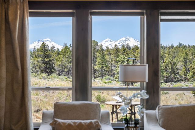 68050 Fryrear Road, Sisters, OR 97759