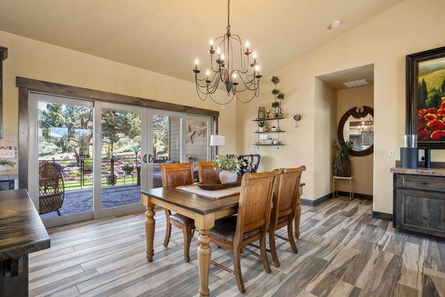 68050 Fryrear Road, Sisters, OR 97759