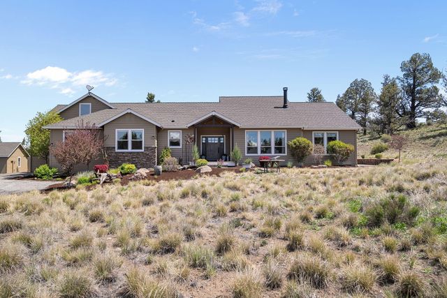 68050 Fryrear Road, Sisters, OR 97759