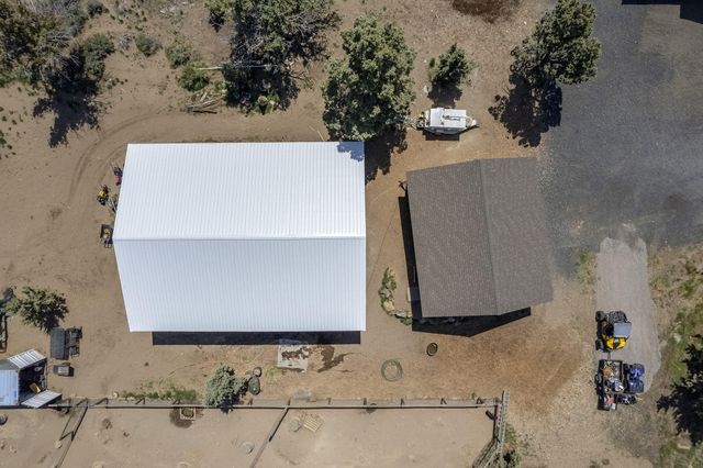 68050 Fryrear Road, Sisters, OR 97759