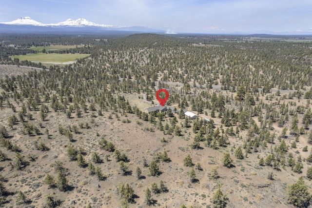 68050 Fryrear Road, Sisters, OR 97759