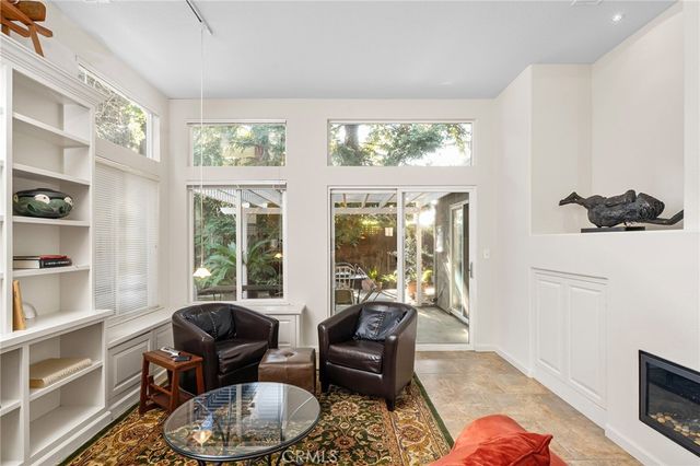 1975 Heritage Oak, Chico, CA 95928