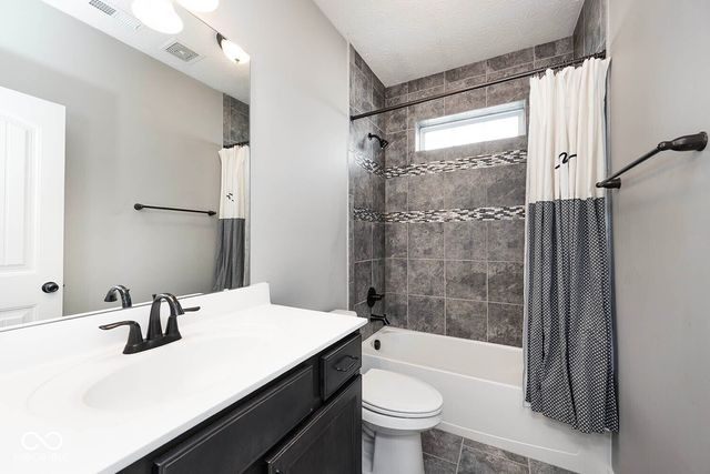 1554 Waterleaf Drive, Westfield, IN 46074