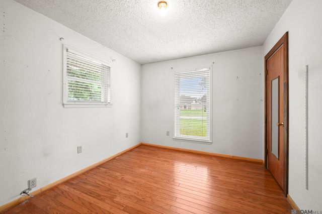 725 Kennedy Ave, Denham Springs, LA 70726