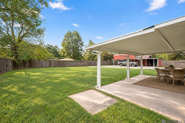 725 Kennedy Ave, Denham Springs, LA 70726