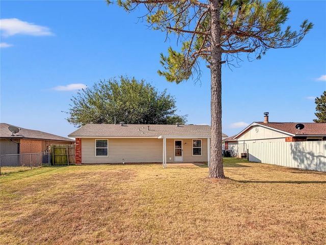 12337 Southgate Drive, Yukon, OK 73099