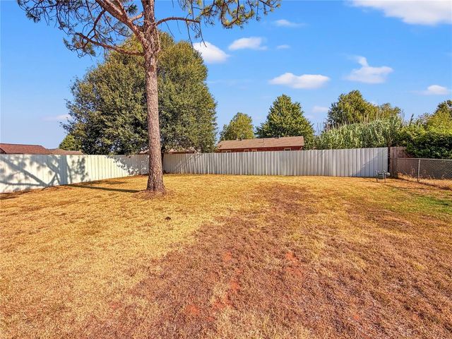 12337 Southgate Drive, Yukon, OK 73099