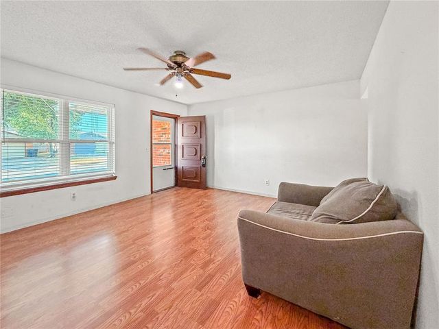 12337 Southgate Drive, Yukon, OK 73099