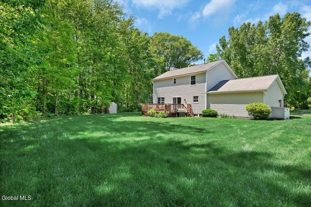 4 Kiliaen Way, Halfmoon, NY 12065