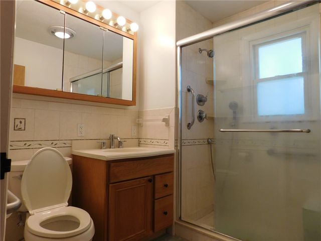 18 Holmes Street, Westerly, RI 02891