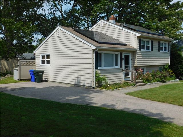 18 Holmes Street, Westerly, RI 02891