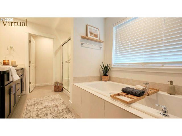 11858 Se HORSE TAIL FALLS Way, Happy Valley, OR 97086