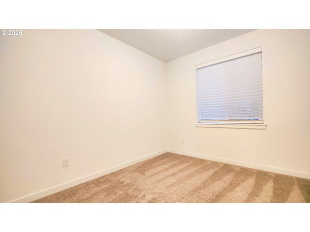 11858 Se HORSE TAIL FALLS Way, Happy Valley, OR 97086