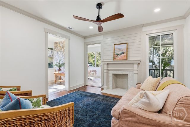 114 E 48th Street, Savannah, GA 31405