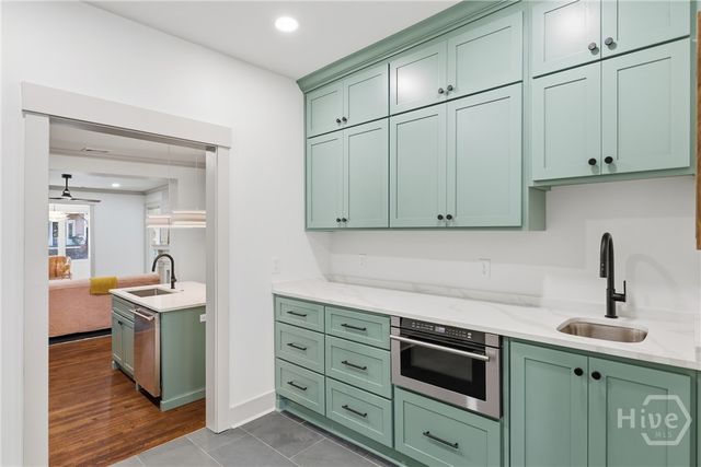 114 E 48th Street, Savannah, GA 31405