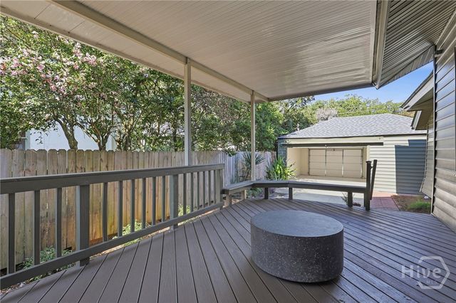 114 E 48th Street, Savannah, GA 31405