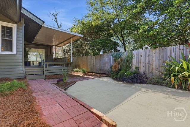 114 E 48th Street, Savannah, GA 31405