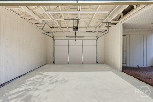 114 E 48th Street, Savannah, GA 31405