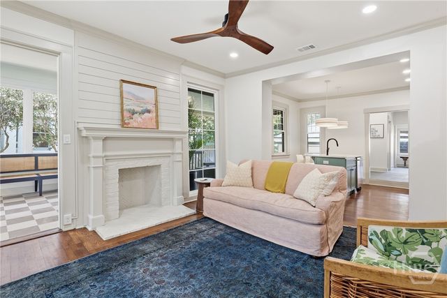 114 E 48th Street, Savannah, GA 31405