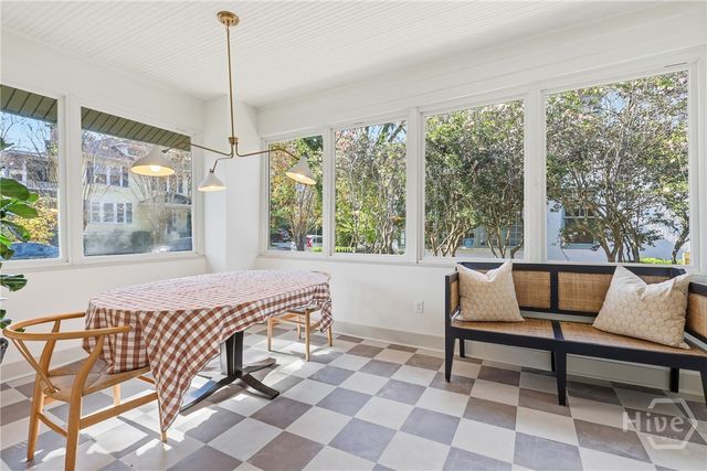 114 E 48th Street, Savannah, GA 31405