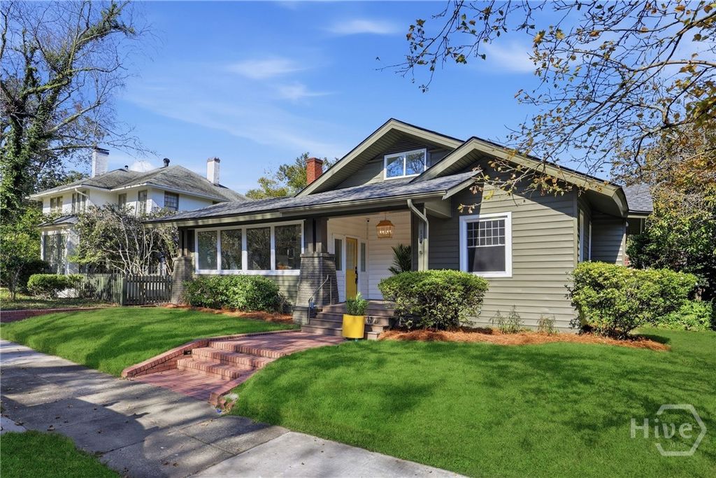 114 E 48th Street, Savannah, GA 31405