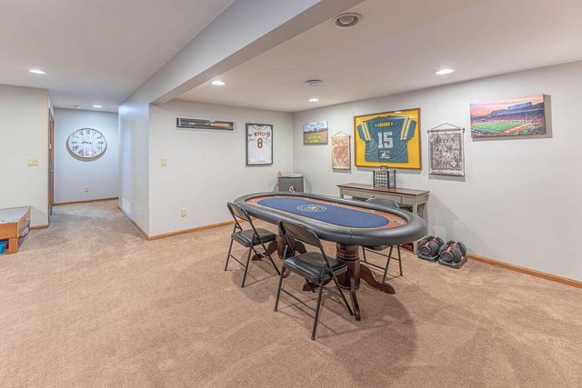 N8353 Ducke DRIVE, Holmen, WI 54636