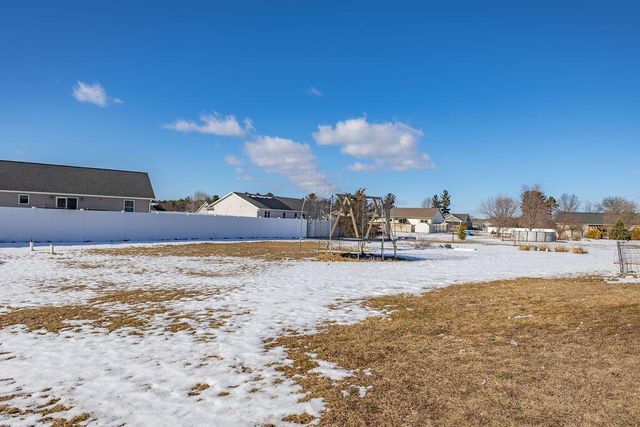 N8353 Ducke DRIVE, Holmen, WI 54636