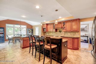 21 Devon Drive, Manalapan, NJ 07726