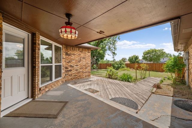 2008 Rochelle Lane, Carrollton, TX 75007