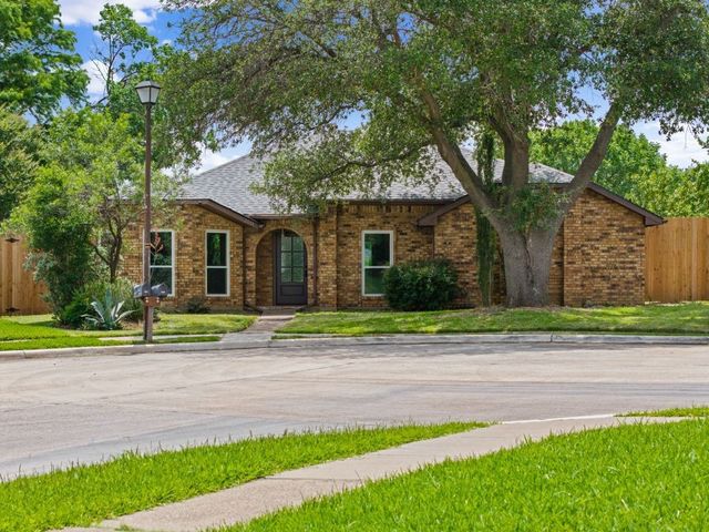 2008 Rochelle Lane, Carrollton, TX 75007
