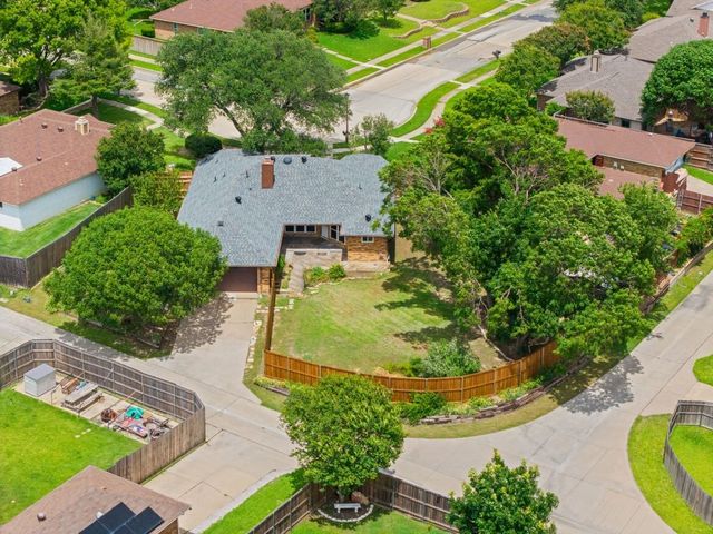 2008 Rochelle Lane, Carrollton, TX 75007
